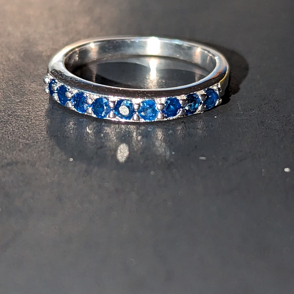 Sterling silver blue sapphire ring